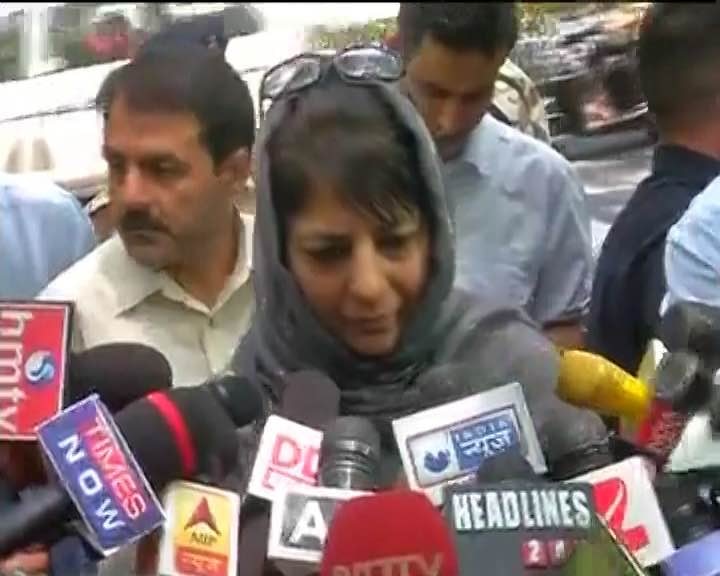 Mehbooba urges Modi Govt. to follow Vajpayee's footsteps  Mehbooba urges Modi Govt. to follow Vajpayee's footsteps