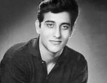 Veteran actor Vinod Khanna passes away at 70 after prolonged illness