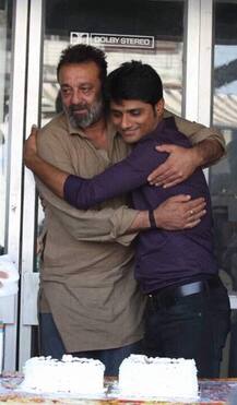 IN PHOTOS: Sanjay Dutt Gets Emotional Over \'Bhoomi\' Wrap-up