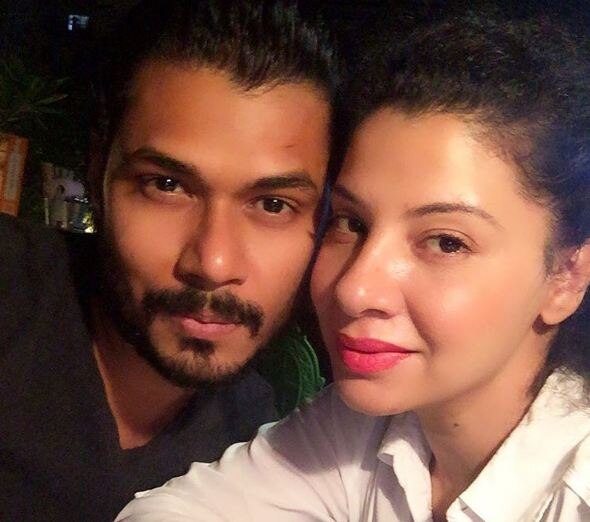 Sambhavna Seth to shake a leg with husband for the first time on TV Sambhavna Seth to shake a leg with husband for the first time on TV