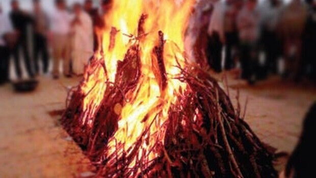Muslim neighbours cremate Hindu youth as his family was unable to perform last rites  Muslim neighbours cremate Hindu youth as his family was unable to perform last rites