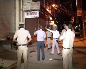 Midnight gang-war on Delhi streets: Three killed, one constable injured