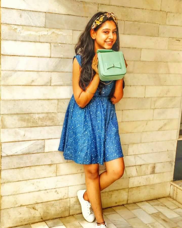 NITI TAYLOR: The major problem of labour market in India is that there is a growing number of UNSKILLED LABOURERS in the country. In the absence of adequate vocational institutes, skill formation among the labour force in the country is very slow. This huge number of unskilled labourers fined it difficult to become self employed and thus create a huge army of unemployed in the country.