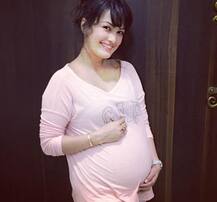 Karan Mehra\'s Wife Nisha Rawal Looks Adorable In Her Baby Shower Ceremony