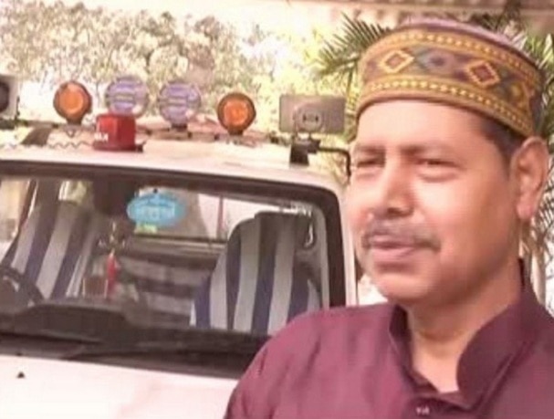 RJD leader refuses to remove red beacon from vehicle, says 'no order from Bihar Govt' RJD leader refuses to remove red beacon from vehicle, says 'no order from Bihar Govt'