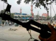 Shopian: Terrorists barge into police post, steal 5 rifles