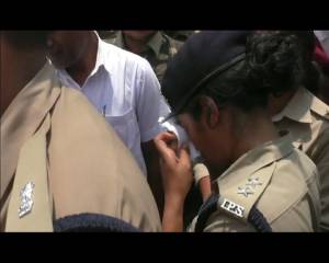 Gorakhpur: BJP MLA reduces IPS officer ‘lady Singham’ to tears