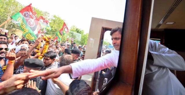 From every state security personnel martyred, has anyone martyred from Gujarat? Akhilesh Yadav
