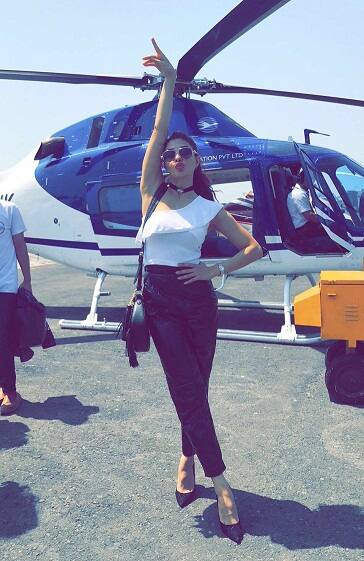 Bollywood actor Jacqueline Fernandez arrived in her private chopper at Canadian popstar Justin Bieber's concert in Mumbai where many Bollywood celebrities were also present to attend this international gig. Check out more pictures of the actress/ (Image- Twitter@Asli_Jacqueline)