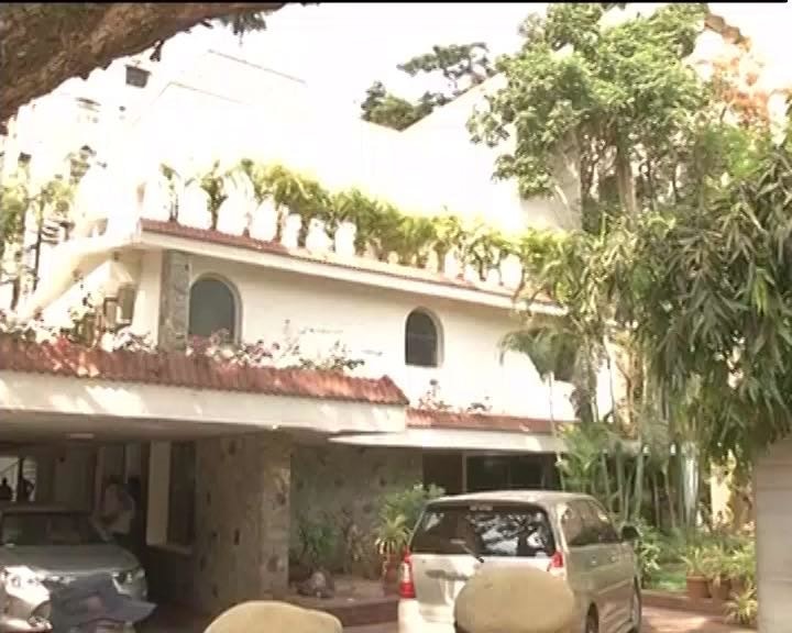 CBI raids at Chidambaram’s residence over ‘bribery’ charges against son Karti CBI raids at Chidambaram’s residence over ‘bribery’ charges against son Karti