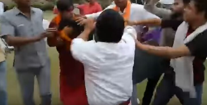 Swami Om gets beaten up by public AGAIN! Swami Om gets beaten up by public AGAIN!
