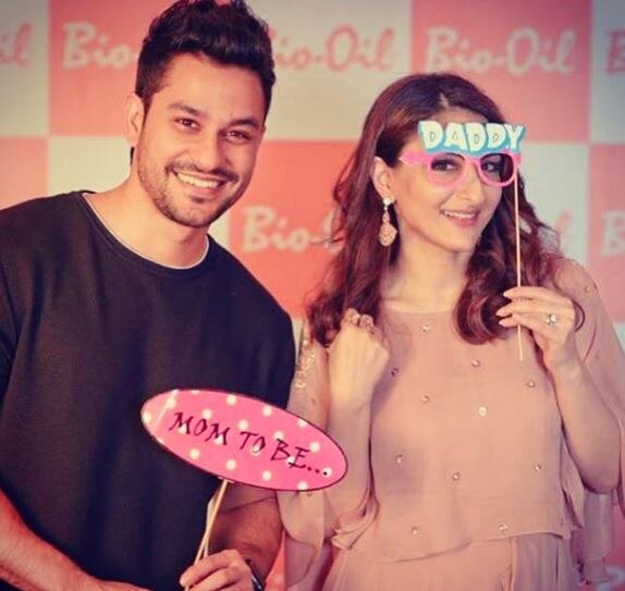 Mommy-to-be Soha Ali Khan flaunts her baby bump in this cute picture with hubby Kunal Kemmu Mommy-to-be Soha Ali Khan flaunts her baby bump in this cute picture with hubby Kunal Kemmu