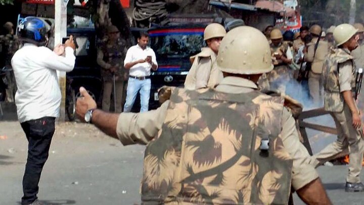 Saharanpur: 25 arrested, SSP and DM suspended after fresh violence Saharanpur: 25 arrested, SSP and DM suspended after fresh violence
