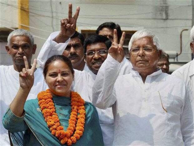 IT officials question Lalu's daughter Misa Bharti for 6 hours in benami land deal case