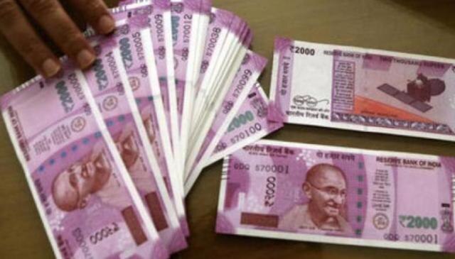Government to demonetise Rs 2000 next? SBI report hints at same Government to demonetise Rs 2000 notes next? SBI report hints at same