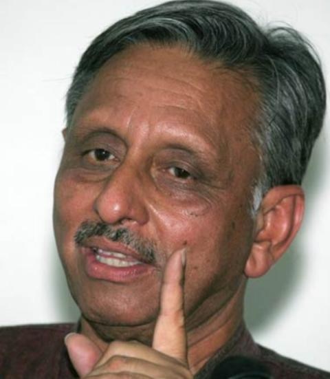 Manishankar Aiyar initiates dialogue with Hurriyat leaders Manishankar Aiyar initiates dialogue with Hurriyat leaders