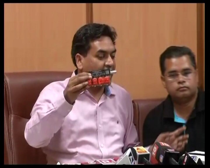 Fake CNG kits installed in 1000 vehicles in Delhi: Kapil Mishra's fresh salvo at Arvind Kejriwal Fake CNG kits installed in 1000 vehicles in Delhi: Kapil Mishra's fresh salvo at Arvind Kejriwal