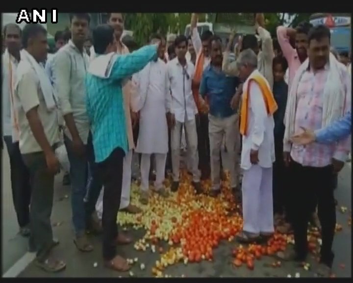 Maharashtra farmers end strike after 48 hours Maharashtra farmers end strike after 48 hours