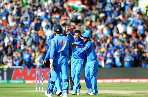 Following the latest result, the teams are locked at 2-2 in the Champions Trophy, but it is India who have won 10 out of the 11 contests at the World Cup and World T20 tournaments between the two sub-continent rivals (Photo: AP)
