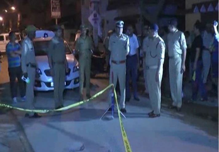 UP: Businessman, wife and son shot dead in Sitapur, incident caught on CCTV