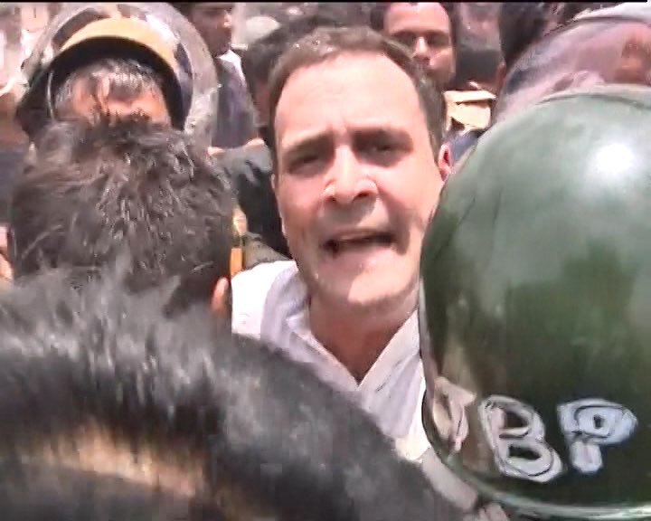 MP farmers' stir: Congress VP Rahul Gandhi released on bail   MP farmers' stir: Congress VP Rahul Gandhi released on bail