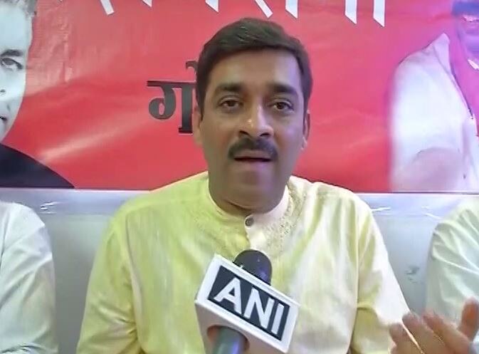 Many Karnataka people don't know how to sing national anthem: Shiv Sena leader Shivprasad Joshi Many Karnataka people don't know how to sing national anthem: Shiv Sena leader Shivprasad Joshi