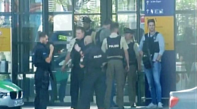 Police officer, others injured in Munich subway shooting; suspect in custody
