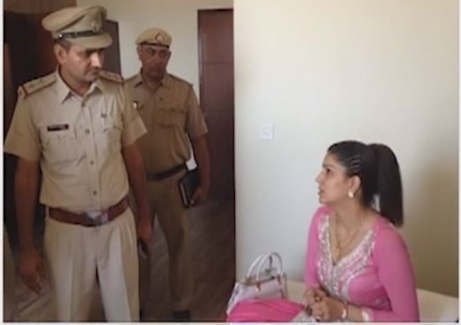 Viral Sach: Haryanavi singer Sapna Chaudhary arrested during police raid? Viral Sach: Haryanavi singer Sapna Chaudhary arrested during police raid?