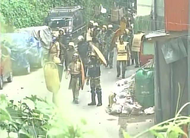 Darjeeling unrest: Police officer stabbed to death; Mamata tears into GJIM Darjeeling unrest: Police officer stabbed to death; Mamata tears into GJIM