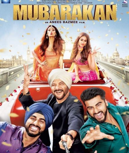 It's selfie time for 'Mubarakan' stars It's selfie time for 'Mubarakan' stars