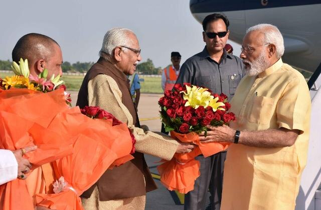 PM Narendra Modi arrives in Lucknow for International Day of Yoga 2017 event PM Narendra Modi arrives in Lucknow for International Day of Yoga 2017 event