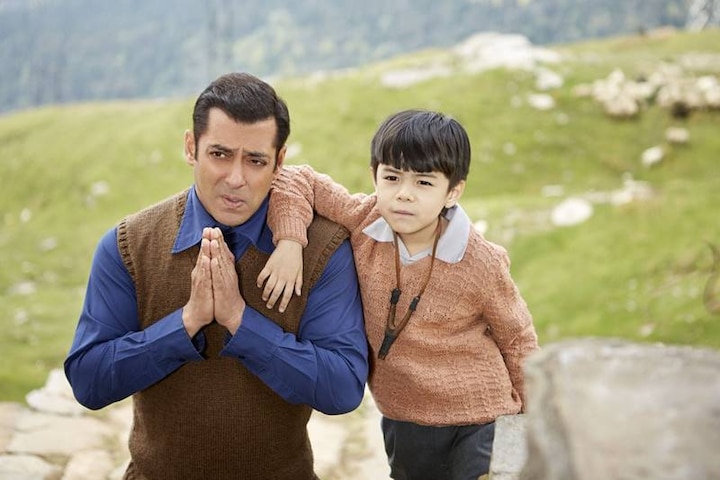 First day Box Collection of Salman Khan starrer 'Tubelight' is not encouraging First day Box Collection of Salman Khan starrer 'Tubelight' is not encouraging