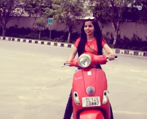 Viral Sach: Dhinchak Pooja's scooter lands her in soup Viral Sach: Dhinchak Pooja's scooter lands her in soup