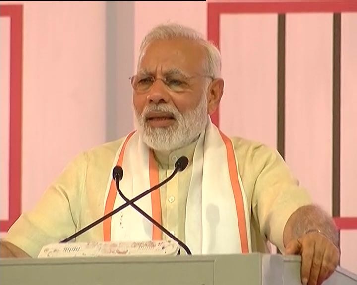 Modi gets emotional, says 'killing people in the name of Gau Bhakti is not acceptable' Modi gets emotional, says 'killing people in the name of Gau Bhakti is not acceptable'