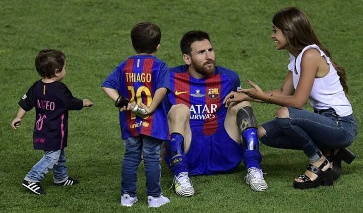 Roccuzzo birth to their children, Thiago, in 2012 and Mateo in 2015. (Photo: AFP)