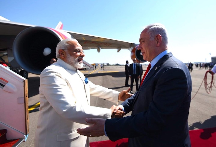 Modi in Israel: 'Apka swagat hai mere dost', Netanyahu welcomes PM with warm hug Modi in Israel: 'Apka swagat hai mere dost', Netanyahu welcomes PM with warm hug
