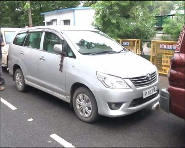 As per CBI probe- the enquiry revealed that Lalu whle serving as Railways Minister, and his family abused his position for causing undue favour to Kochhars and therefore a high value premium land was acquired through their benami company DMCL.