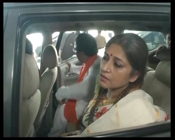 BJP MP Roopa Ganguly, party members detained on way to Baduria BJP MP Roopa Ganguly, party members detained on way to Baduria