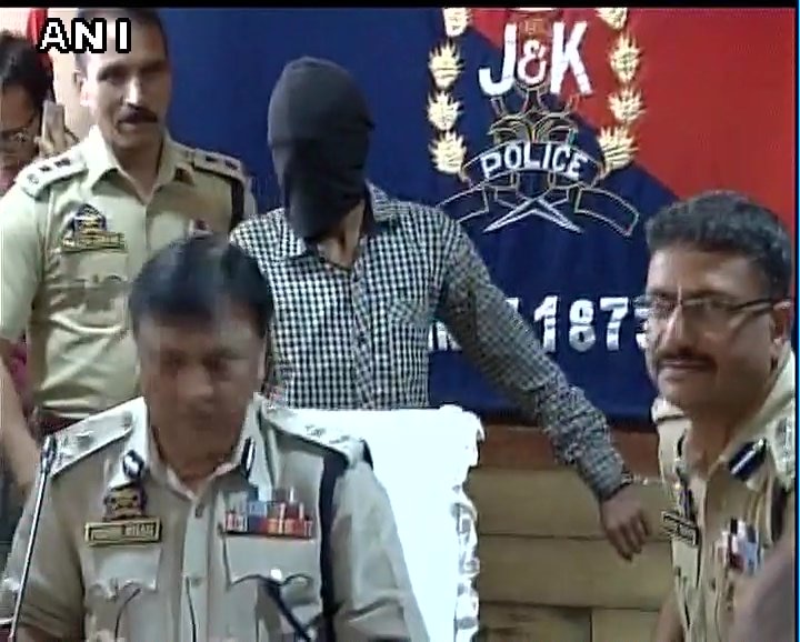 Lashkar militant Sandeep Sharma, an expert in looting ATMs, held by J&K Police Lashkar militant Sandeep Sharma, an expert in looting ATMs, held by J&K Police