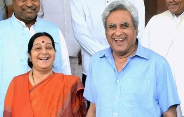Twitter user asks about Sushma Swaraj's salary, Mr. Swaraj gives a hilarious reply Twitter user asks about Sushma Swaraj's salary, Mr. Swaraj gives a hilarious reply