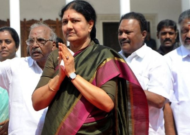 Sasikala bribed top Karnataka jailer for favours: Report Sasikala bribed top Karnataka jailer for favours: Report