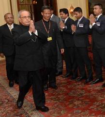 Prez Mukherjee to distribute 2.5 croreth LPG connection under PMUY