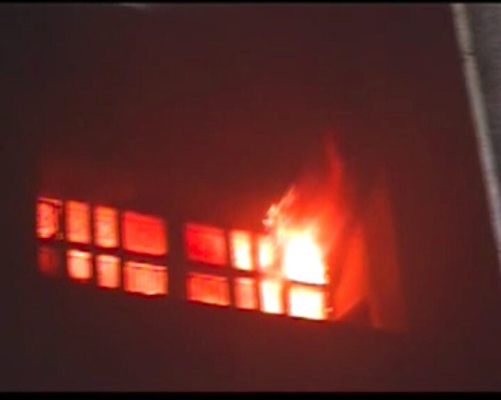 Lucknow: Massive fire engulfs KGMU trauma centre, 6 dead; Yogi orders probe  Lucknow: Massive fire engulfs KGMU trauma centre, 6 dead; Yogi orders probe