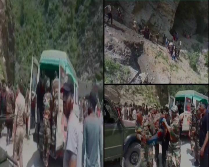 J-K: Bus carrying Amarnath pilgrims falls into gorge, 16 killed
