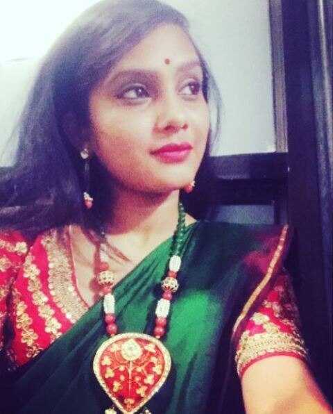 She was also seen performing Bihu along with Singer Angarag Papon Mahanta during an event of Radio Mirchi.