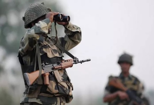 Pakistan violates ceasefire for 6th consecutive day, resorts to mortar shelling in Poonch Pakistan violates ceasefire for 6th consecutive day, resorts to mortar shelling in Poonch