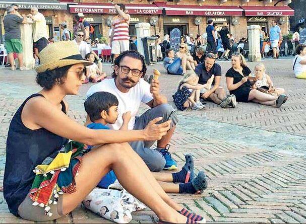 Seems like Mr. Perfectionist is enjoying in Italy with this 'family time' outing. (Inputs- ANI, Picture courtesy- Twitter @The_AKFC)
