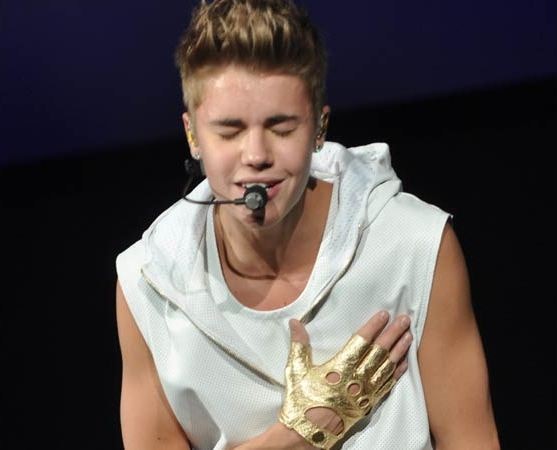 China bans Justin Bieber for 'bad behaviour' China bans Justin Bieber for 'bad behaviour'