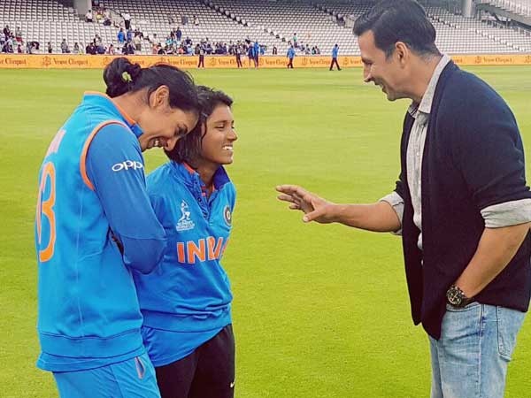 From Big-B to Akshay Kumar, celebs cheer Indian Women's cricket team for playing 'well' From Big-B to Akshay Kumar, celebs cheer Indian Women's cricket team for playing 'well'