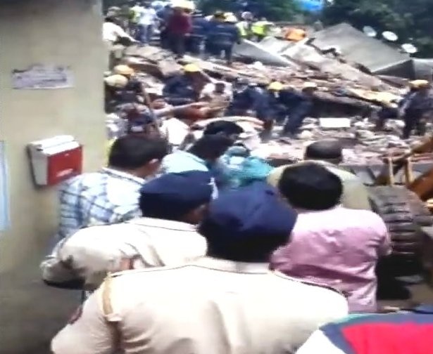 Mumbai: 4-storey building collapses, 8 dead; rescue operation underway  Mumbai: 4-storey building collapses, 8 dead; rescue operation underway